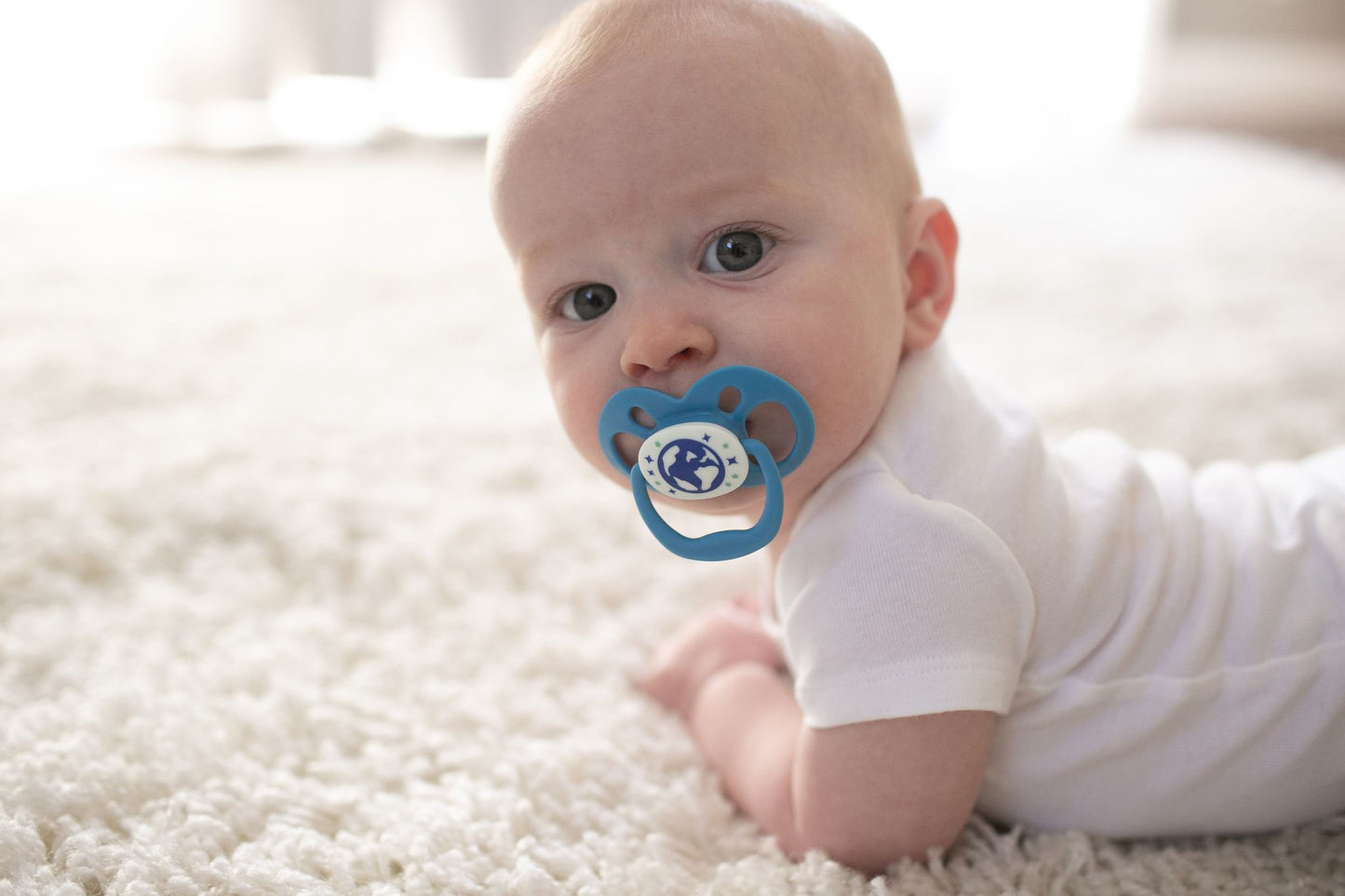 Dr. Brown's Advantage Glow in The Dark 2 Piece Stage 2 Pacifier (Pack of 2, Blue)