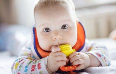 Safe-O-Kid Silicone Squeeze Feeding Spoon for Milk, Cerelac/ Porridge and Food Feeder