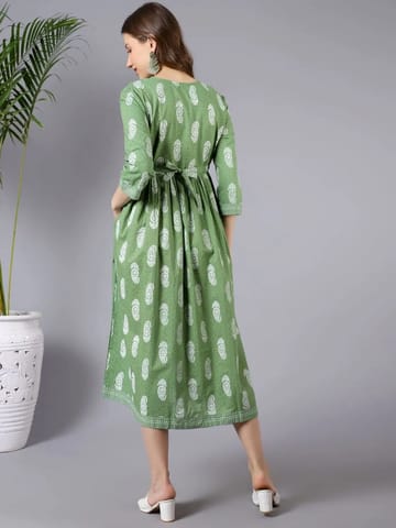 ZELENA 3/4th Sleeves Cotton Printed Green Maternity Feeding Dress