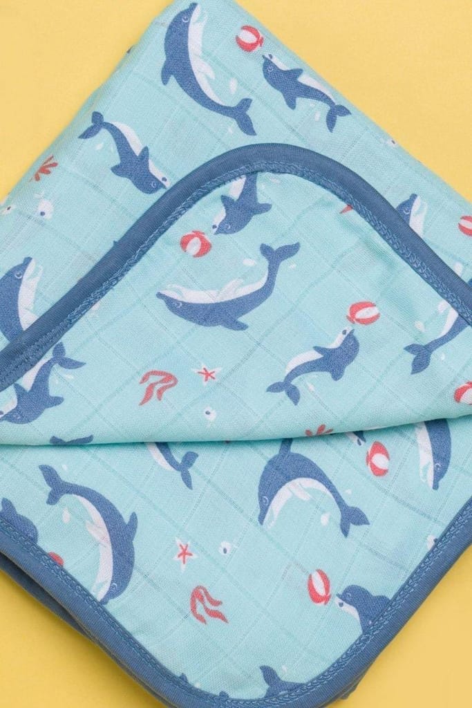 Kaarpas Ocean Dive 2 layer organic cotton muslin blanket : Delphi the Dolphin