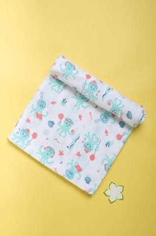 Kaarpas Ocean Dive organic muslin cotton swaddle: Olga the Octopus