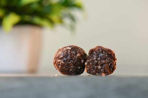 Maa Mitahara  Peanut and Choco Mom To Be Laddu (200 gm)