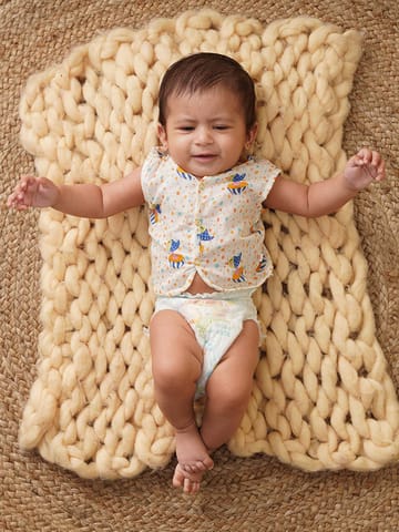 Greendigo Organic Mulmul Cotton Sleeveless Jhabla for baby (set of 2) 0-3 months for new born babies