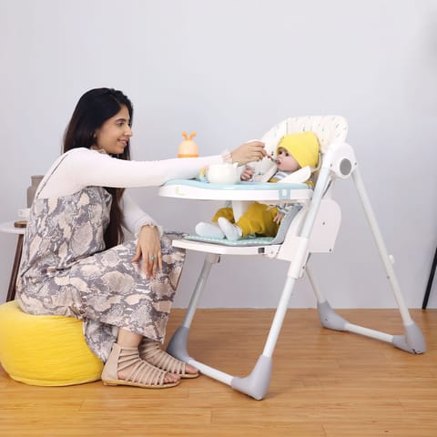 R for Rabbit Marshmallow Lite High Chair - 6 Level Height Adjustment, 3 Recline Modes, Adjustable & Removable Meal Tray Grey