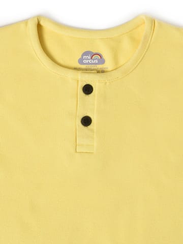 Mi Arcus Solid Yellow T-shirt with Trousers for Kids