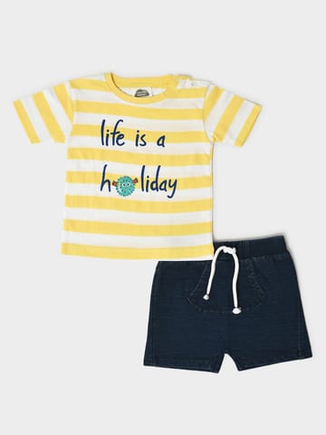Mi Arcus Holiday Printed T-Shirt with Shorts Set for Kids