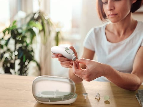 Momcozy Grooming Baby Nail File Electric Green