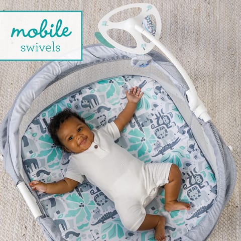 Infantino Sweet Dreams Fold & Go Bedside Bassinet, Lightweight Portable Baby Sleeping Bed, Quick Fold and Easy to Carry, Adjustable Canopy, Indoor and Outdoor Crib for Bebies