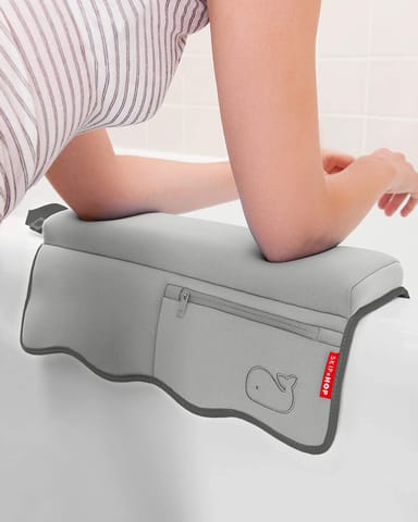 Skip Hop Moby Bath Essentials - Bath Spout Cover, Bath Kneeler, Bath Elbow Rest, Bath Mat (Grey, Set of 4)