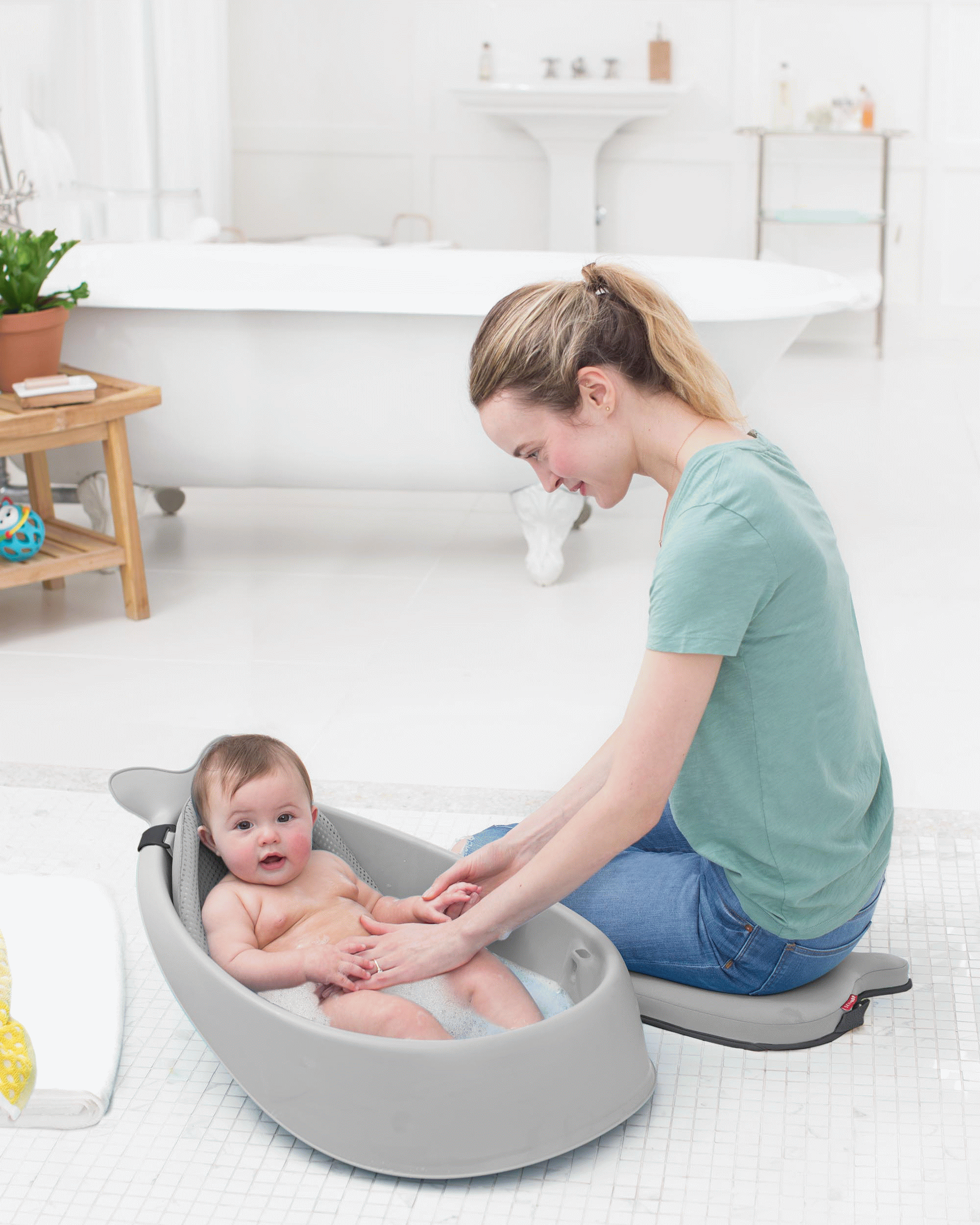 Moby Smart Sling 3-Stage Tub- Grey