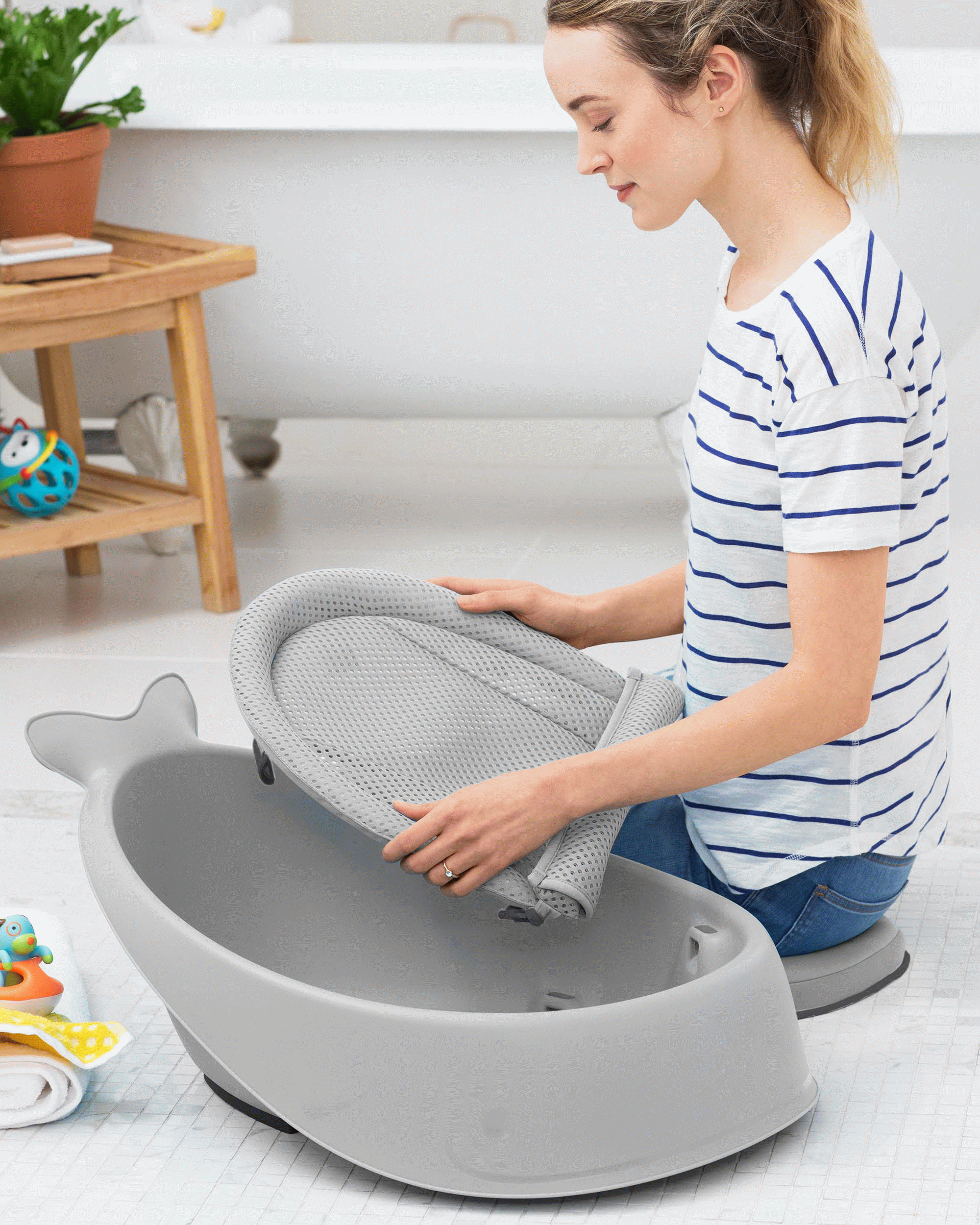 Moby Smart Sling 3-Stage Tub- Grey